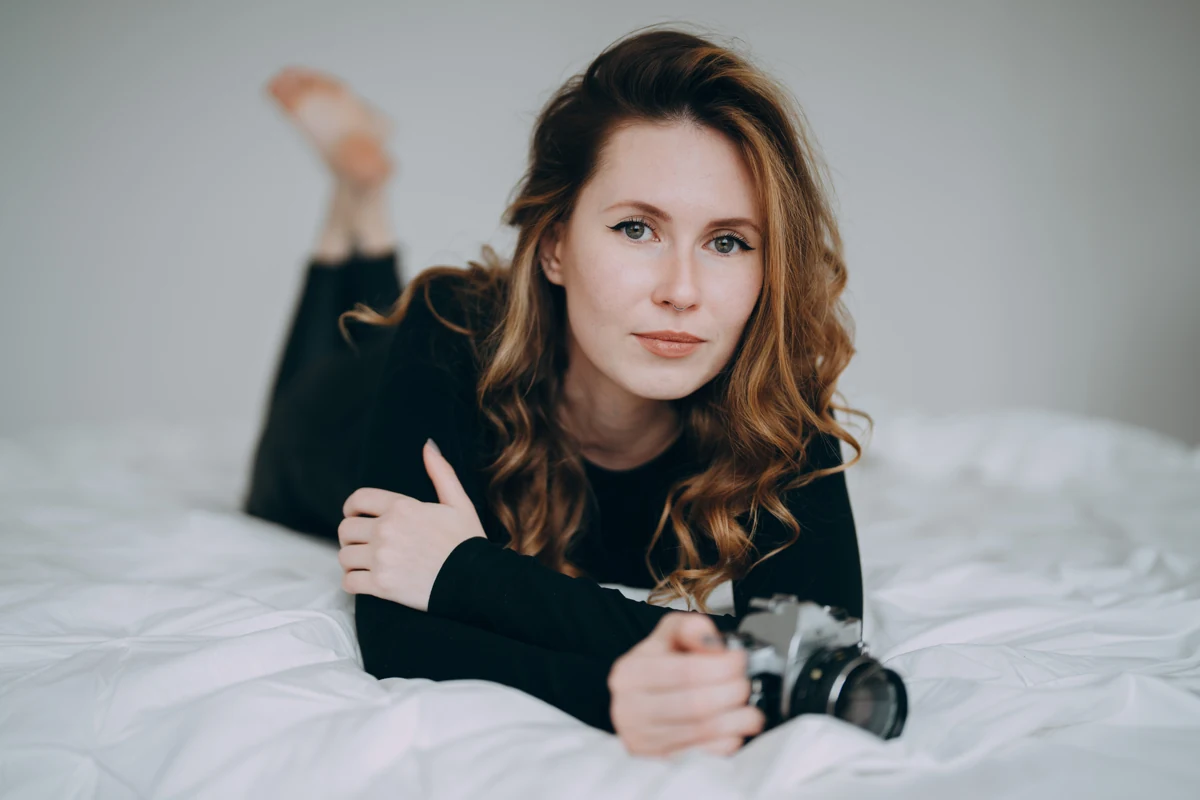 Týna Betlachová s fotoaparátem
